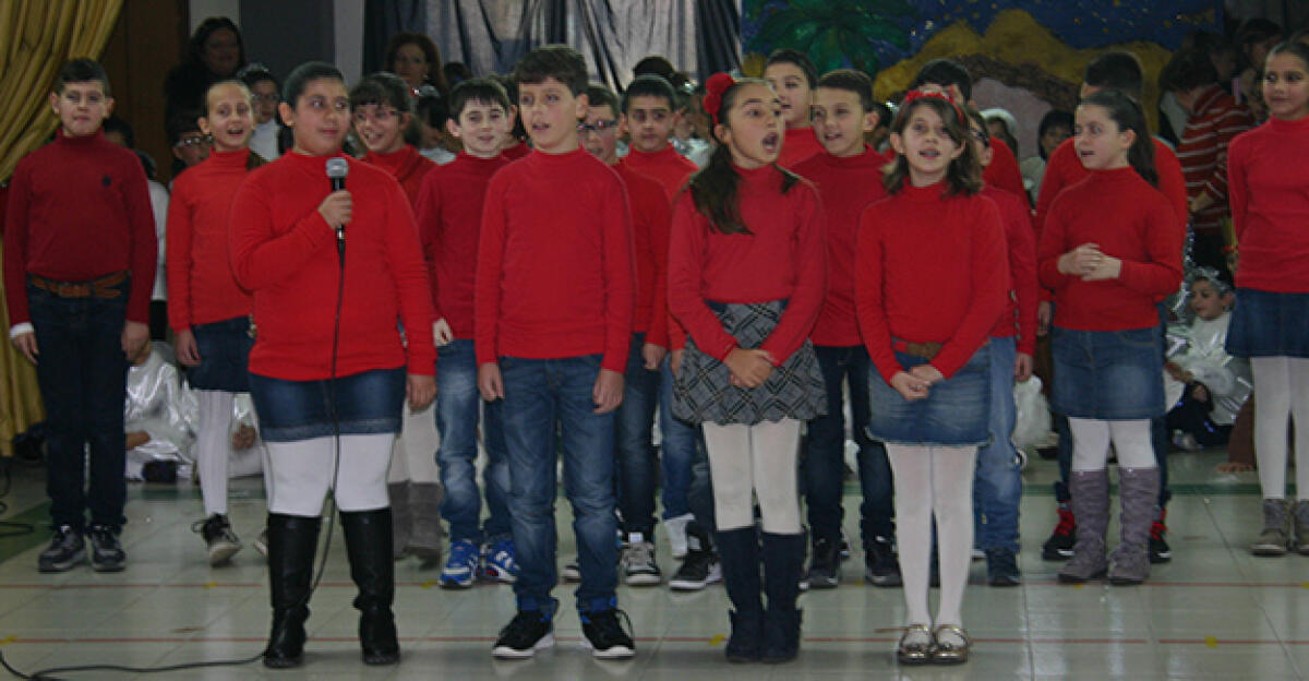 Freddo nelle aule per un tubo rotto, alla Nicholas Green scatta la protesta - 