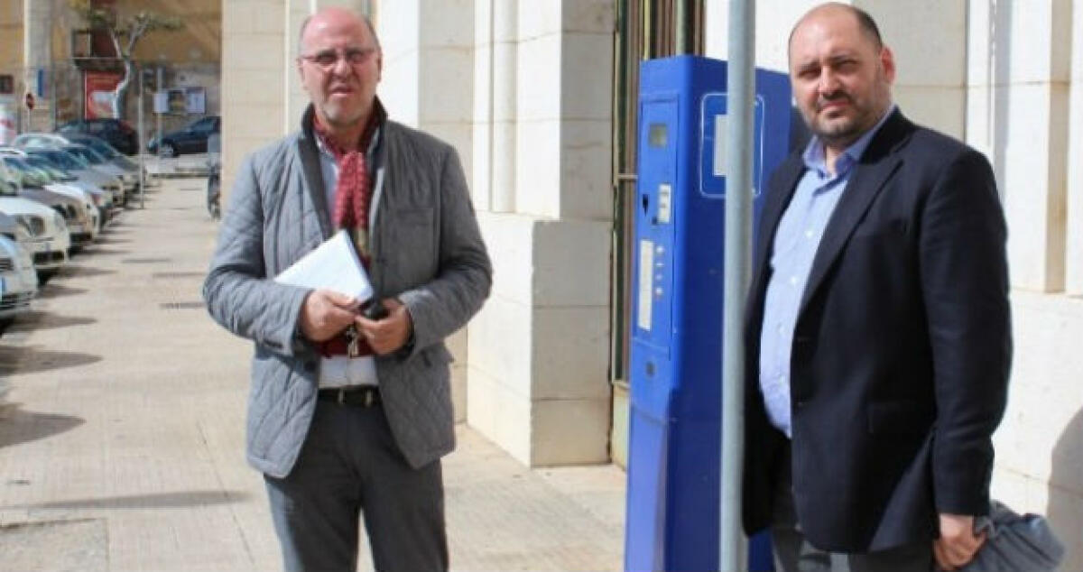 Manca il regolamento ma c'è il bando per le strisce blu: 150 mila euro in un anno -