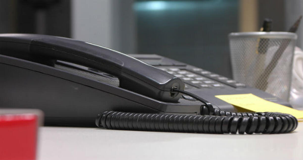 Telefono...ma quanto mi costi? Al Comune bollette calde da un milione di euro - 