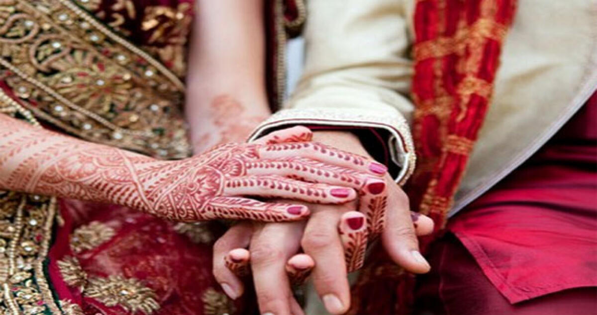 Matrimonio in India: Lo sposo si sente male, lei si arrabbia e sposa un altro -