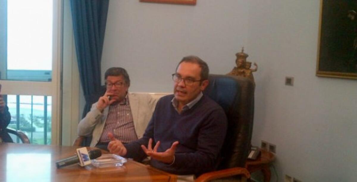 Anche D'Aleo si dimette, Costa: mi candido al fianco del sindaco Fasulo - 