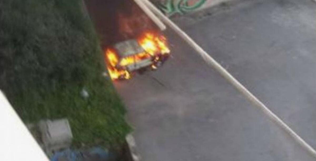 Fiamme a Caposoprano, il rogo ha distrutto un'automobile in via Licata - 