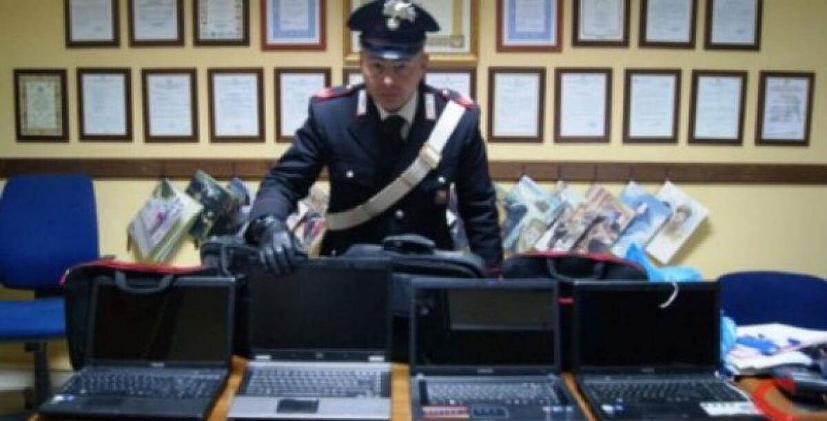 Incursione in una scuola di Acate, rubati diversi computer: c'è una giovane gelese - 