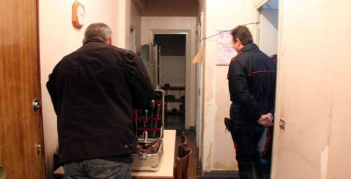 Quattro figli e nessun lavoro, occuparono un alloggio in via Castore: non verranno sfrattati -