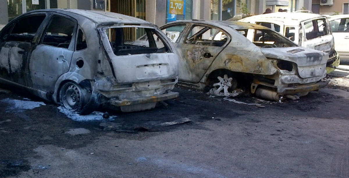 Ore di fuoco nella notte, "questo era un quartiere tranquillo": convocata la giunta comunale - 