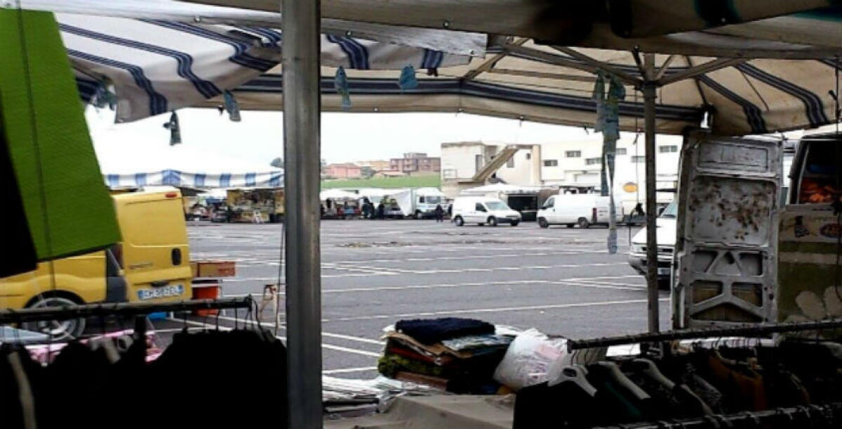 "Si sono presi i miei terreni per il mercato settimanale", il proprietario denuncia in aula -