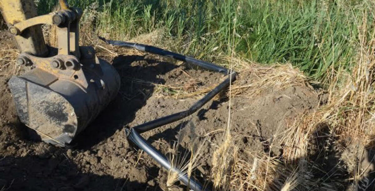 "Con l'acqua rubata si poteva rifornire un intero comune", denunciato un imprenditore: una condotta abusiva da 3 chilometri -