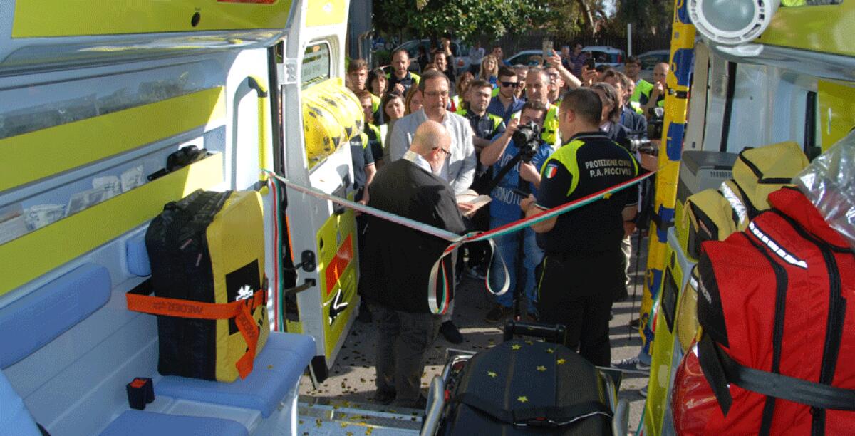 Inaugurata una nuova ambulanza dotata di rianimatore nel parco mezzi della Procivis -