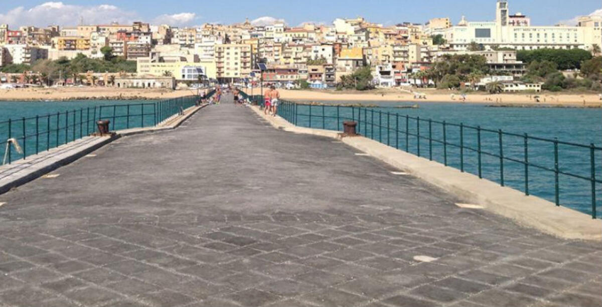 Sequestrato il pontile sbarcatoio, la procura indaga sui mancati interventi di messa in sicurezza - 