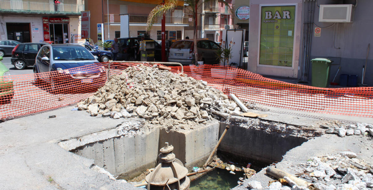 Rottura idrica a Carrubbazza, i commercianti vogliono denunciare Caltaqua -