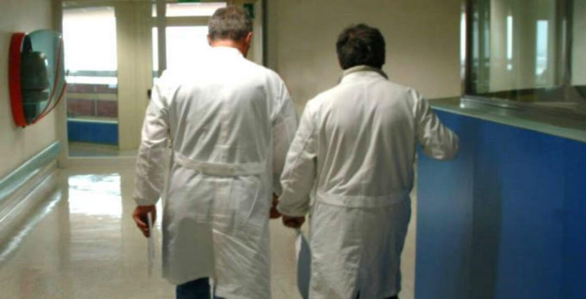 Salta l'elettricità al pronto soccorso del Vittorio Emanuele, panico tra i pazienti e sistemi fuori uso -