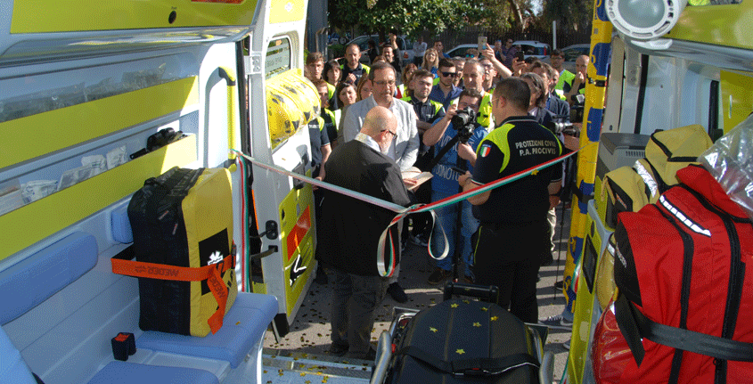 ambulanza_procivis.gif