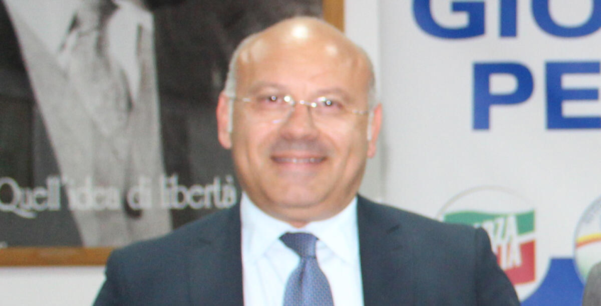 Federico è il commissario di Forza Italia, a lui il compito di unire un centrodestra devastato -