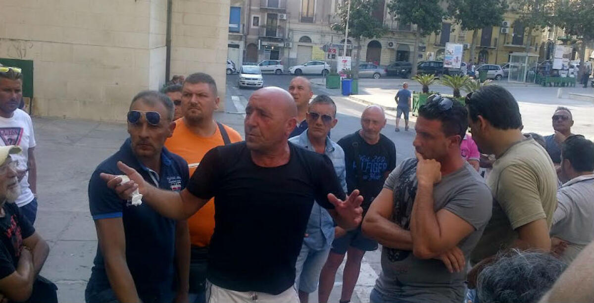 Il caso Eni, anche la Cosmi Sud avvia la cassa integrazione: i metalmeccanici ricevuti da Messinese -