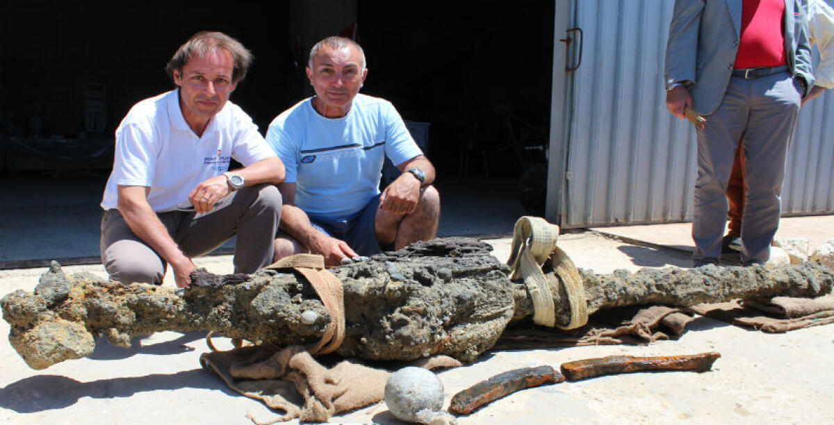 Nuovi ritrovamenti tra i  fondali di Bulala, c'è anche un ordigno bellico individuato dai subacquei - 