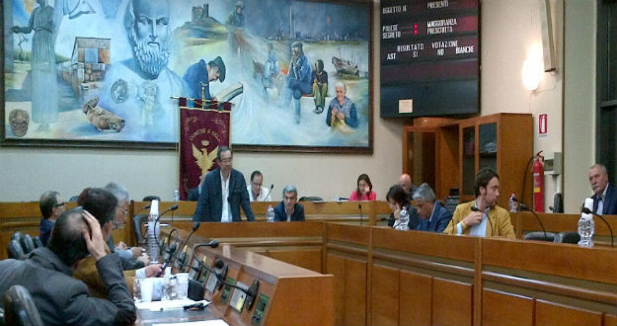 Non c'è l'accordo nel centro sinistra, "ballano" le commissioni: verso il rinvio in aula per il presidente - 