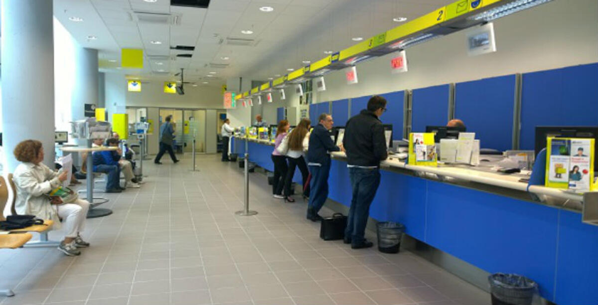 Operazioni anomale tra gli sportelli postali, assolto un imprenditore: verifiche in uno degli uffici locali - 