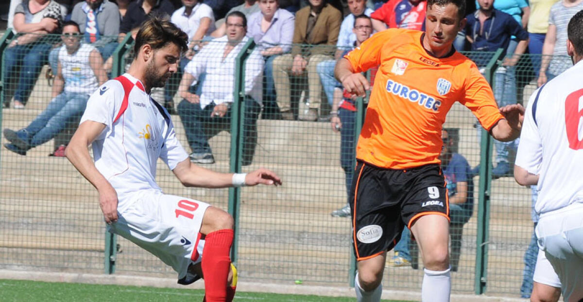 Tre giovani dell'Atletico al Gela calcio, Scudera conteso dal Ragusa -
