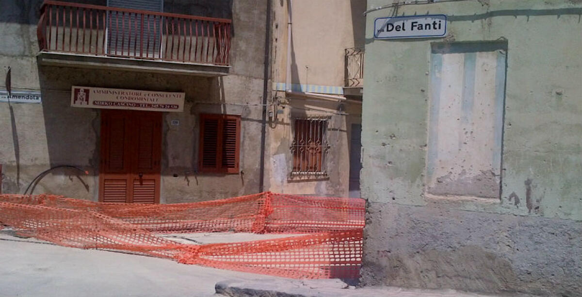 Cantieri aperti e strade bloccate, i residenti di Sant'Ippolito davanti a tanti disagi quotidiani -