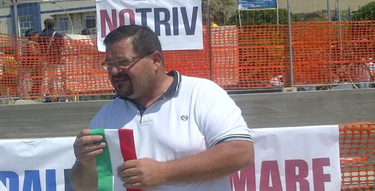 "No alle trivelle imposte dallo Stato solo per fare profitti", Messinese al sit in di protesta: LE FOTO - 