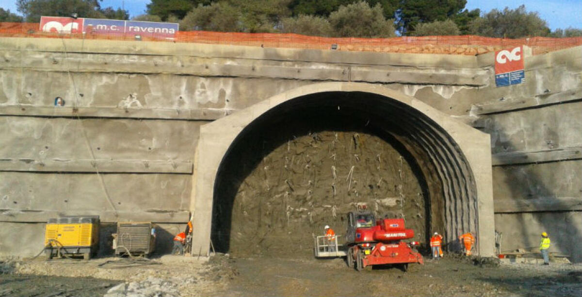 Il maxi cantiere della 640, tanti i gelesi in trasferta: "La Tecnis va via ma gli operai non rischiano" - 