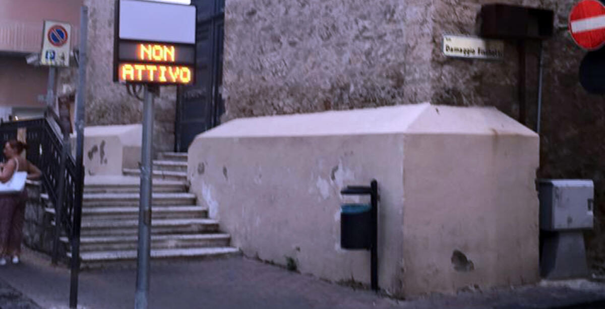 Led spento o con l'indicazione "non attivo", decine di automobilisti multati a Macchitella -
