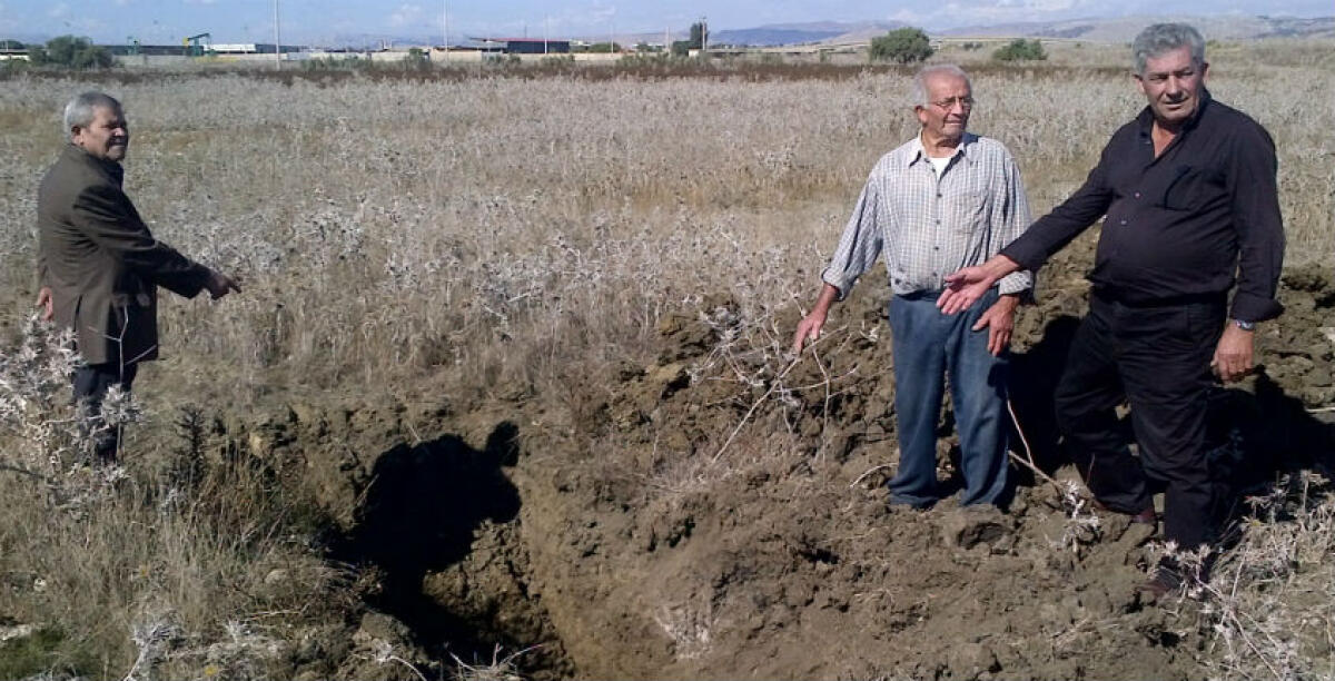 Idrocarburi nel loro terreno di Brucazzi, dopo il sequestro inizia la bonifica? La scoperta durante i lavori - 