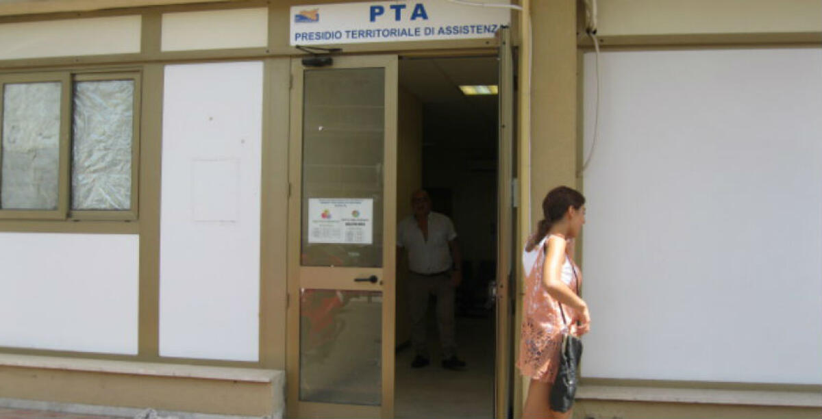 Ai poliambulatori di via Butera porte chiuse al sabato e per Pagano l'ospedale paga le colpe dei "fannulloni" - 