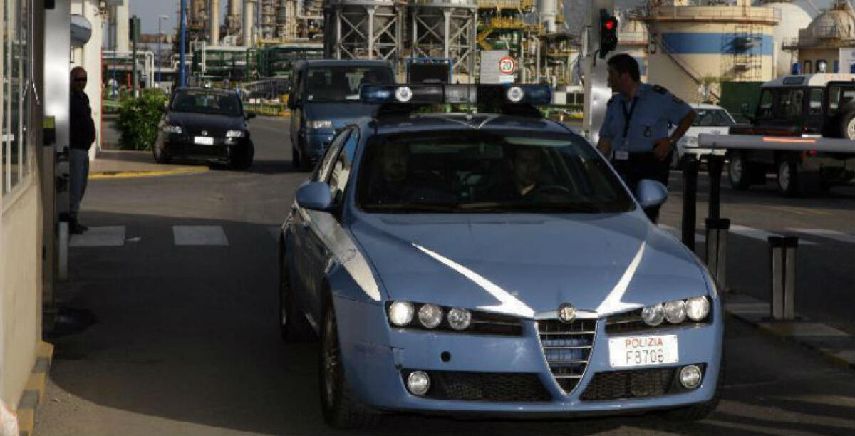 In servizio per dieci anni in città, "la bronchite cronica di quel poliziotto causata dal polo industriale": no del Tar - 