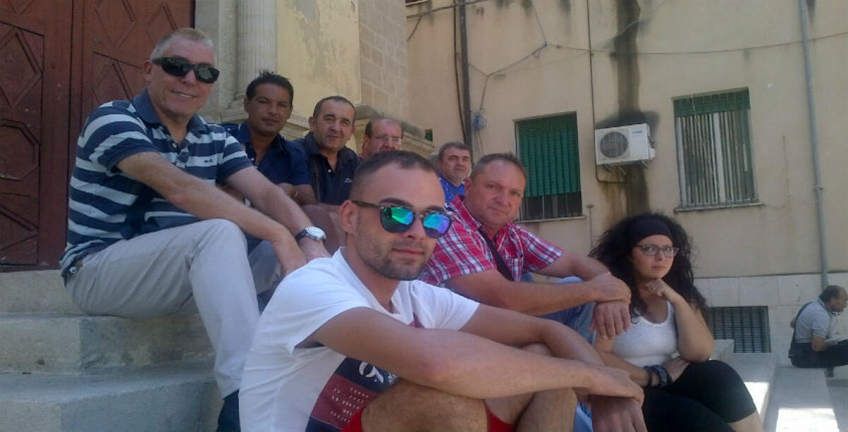 Appalto vinto con il 41% di ribasso, la coop rinuncia al servizio di trasporto: gli operatori senza lavoro - 