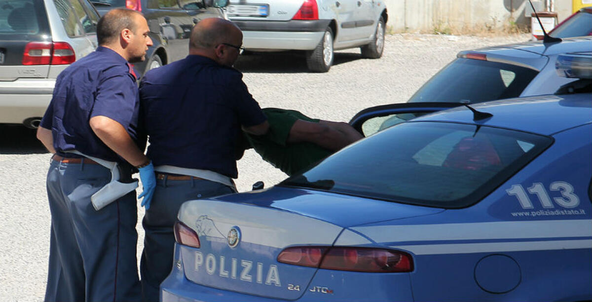 Controlli antidroga, denunciato un giovane: scattano i domiciliari per tre condannati - 