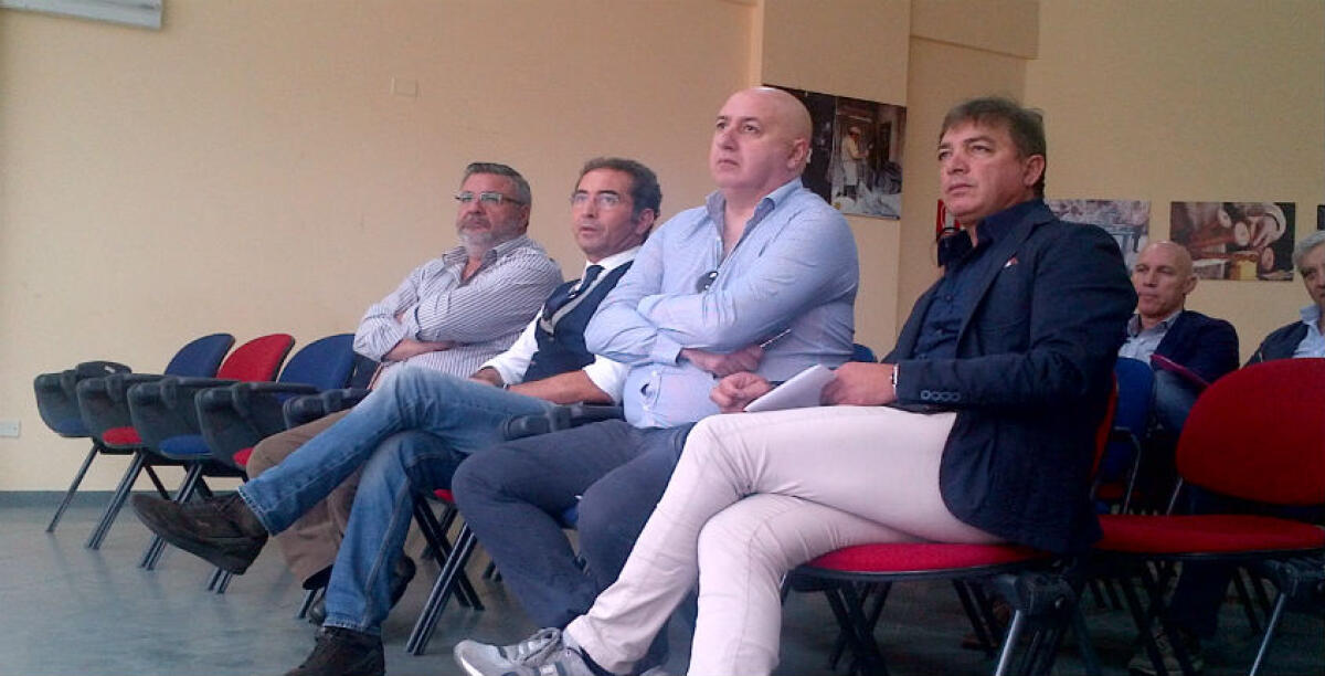 Le aziende di contrada Brucazzi nel mirino dei ladri, verso un accesso controllato: "C'è chi dorme negli uffici" - 