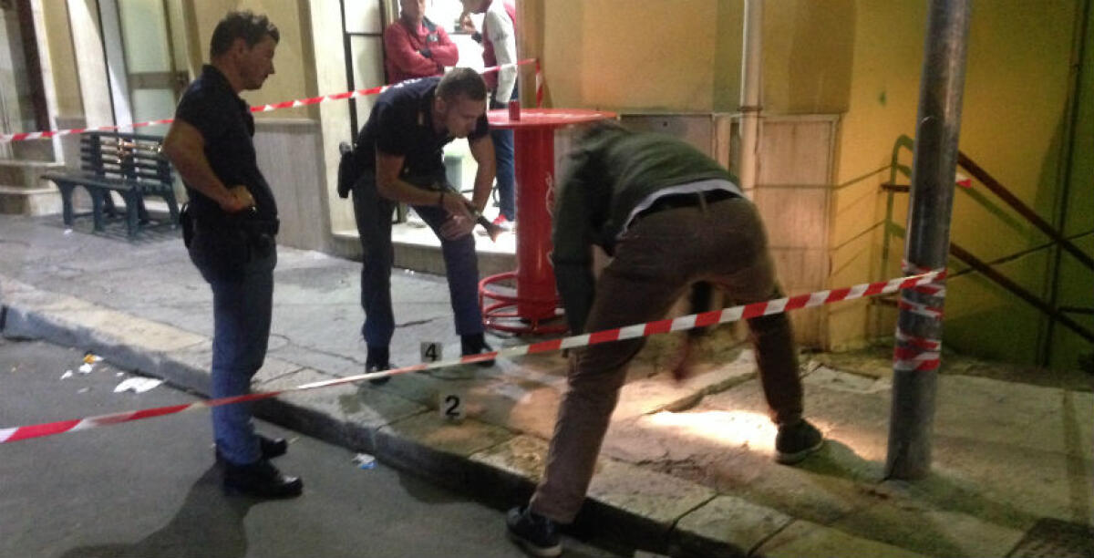 Spari in via Cascino, il ritrovamento della pistola della polizia - 