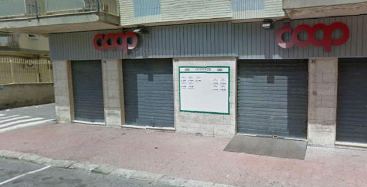 La Coop chiude ma in via Palazzi riaprono i lavoratori, gestiranno il supermercato in cooperativa -