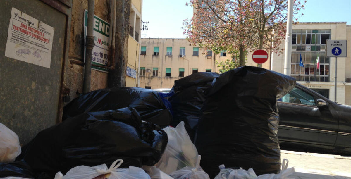 La commissione d'indagine sui rifiuti, il Megafono deve ancora scegliere: Panebianco rinuncia - 