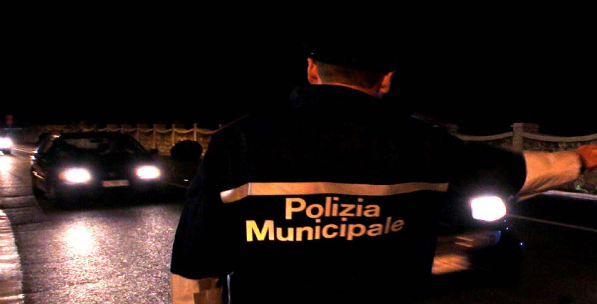 Verifiche nelle aree comunali date ai privati, strutture commerciali ampliate senza autorizzazioni? -