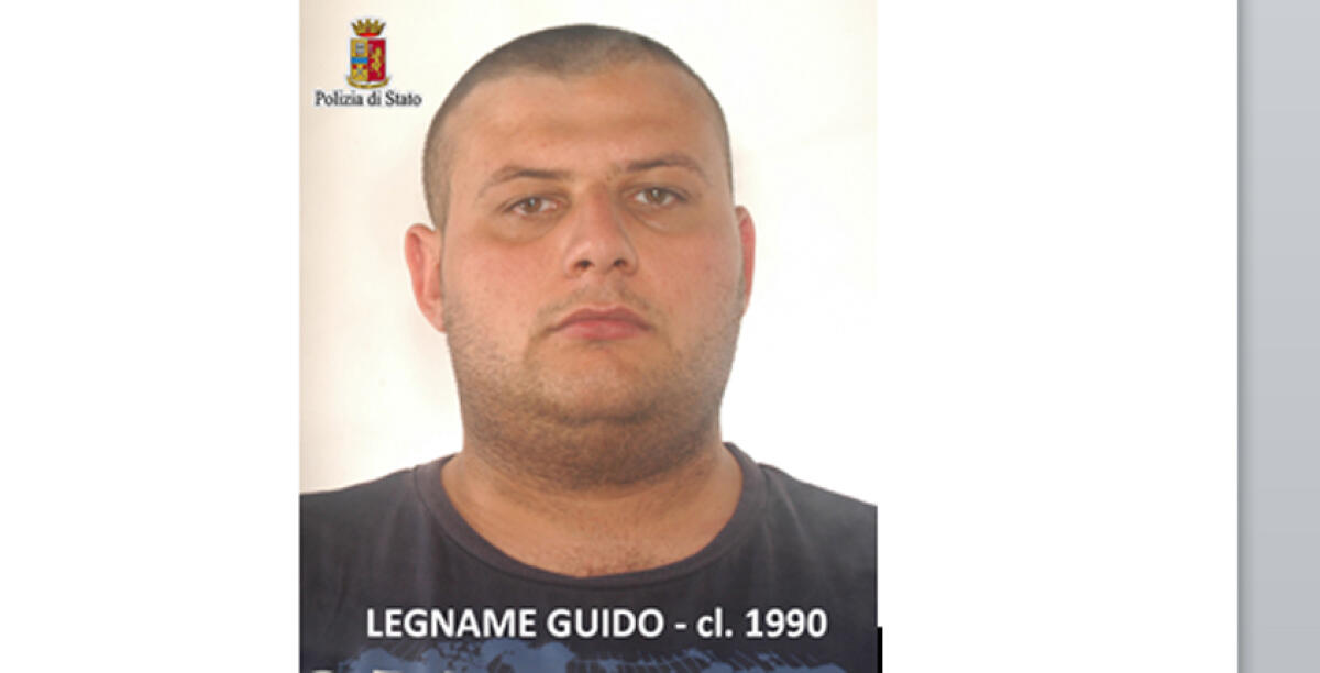 Costringe con minacce tre giovani a consegnargli 50 euro, arrestato pregiudicato - 