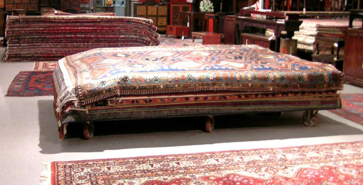 Presunti debiti per i tappeti pregiati, assolto un imprenditore: era accusato d'aggressione - 