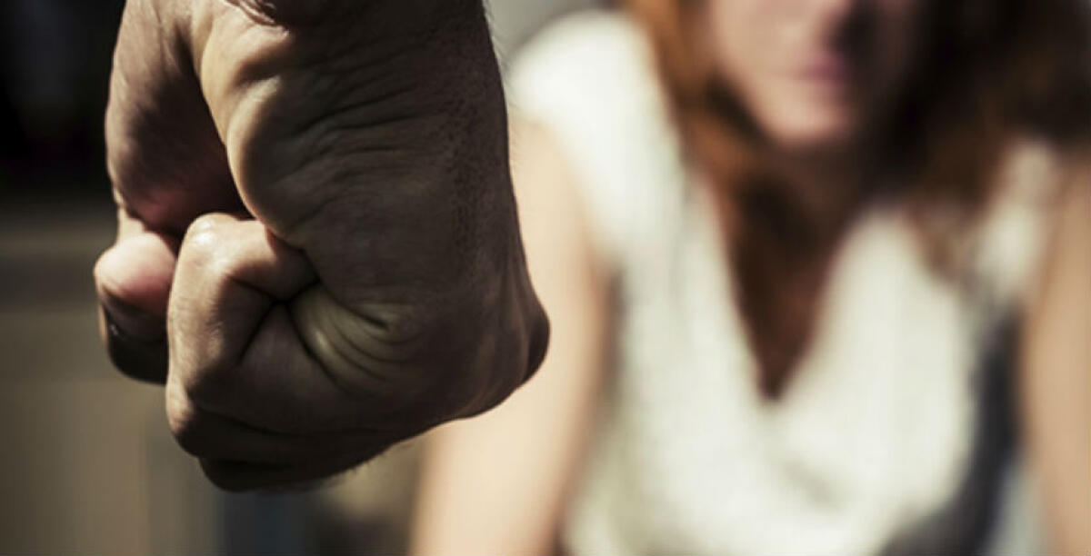 Condannato per le violenze sull'ex, ancora accuse per un trentaseienne: avrebbe aggredito i poliziotti - 