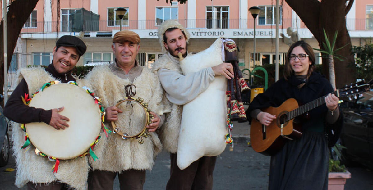 Canti popolari tra le corsie per i pazienti ma in ospedale aumentano i disagi - 