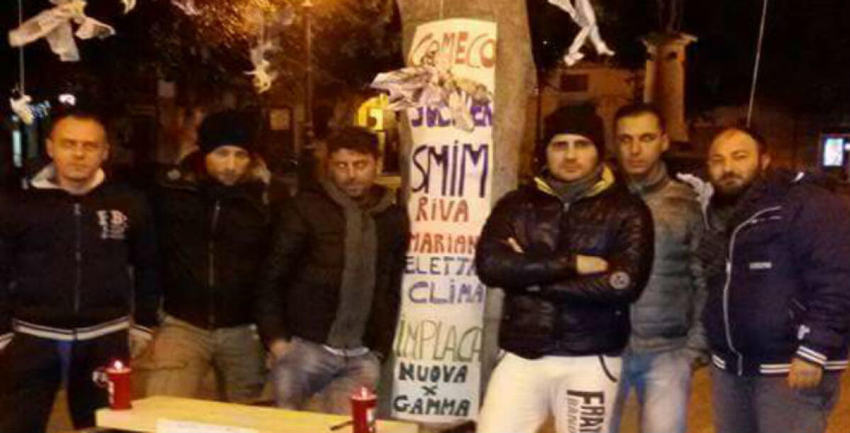 Niente cambio turno serale in raffineria, il pullman Eni torna indietro: gli ex Comeco in piazza Umberto - 