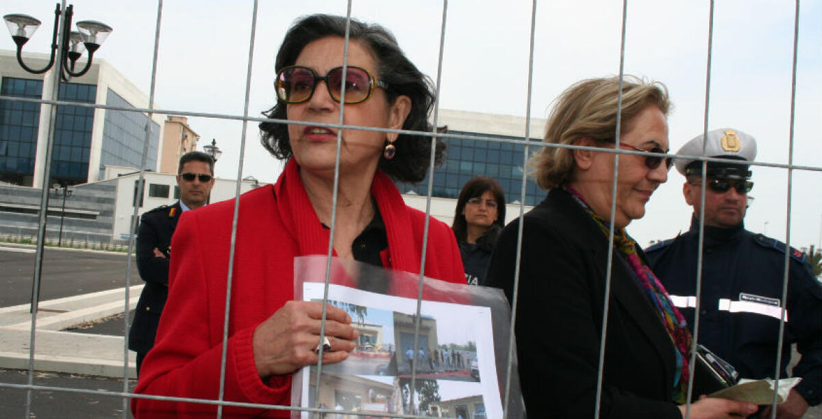 Devono pagare l'Ici dopo aver perso la proprietà, sui loro terreni è sorto il Palazzo di giustizia - 