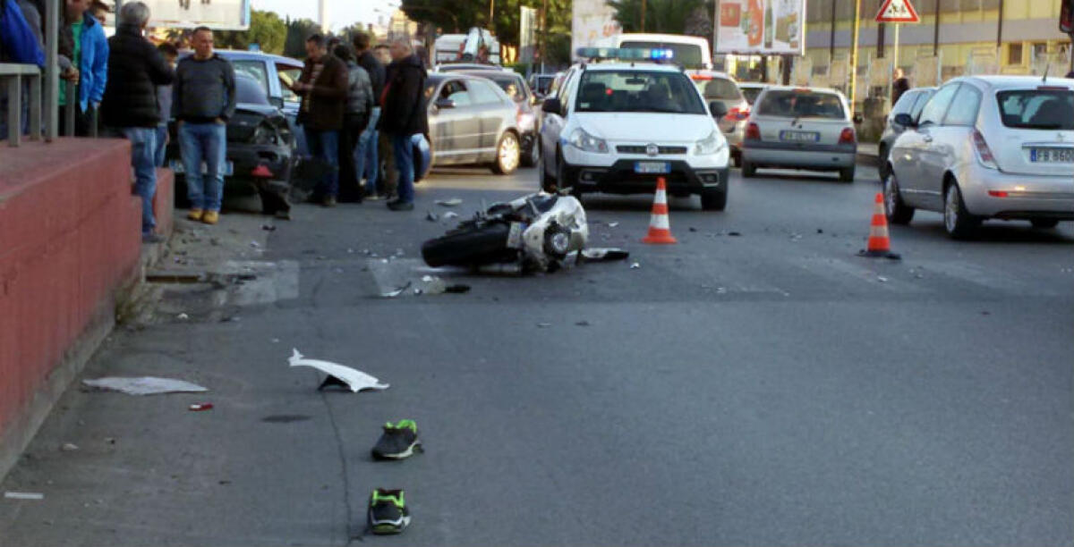 Il video del drammatico incidente stradale di via Venezia - 