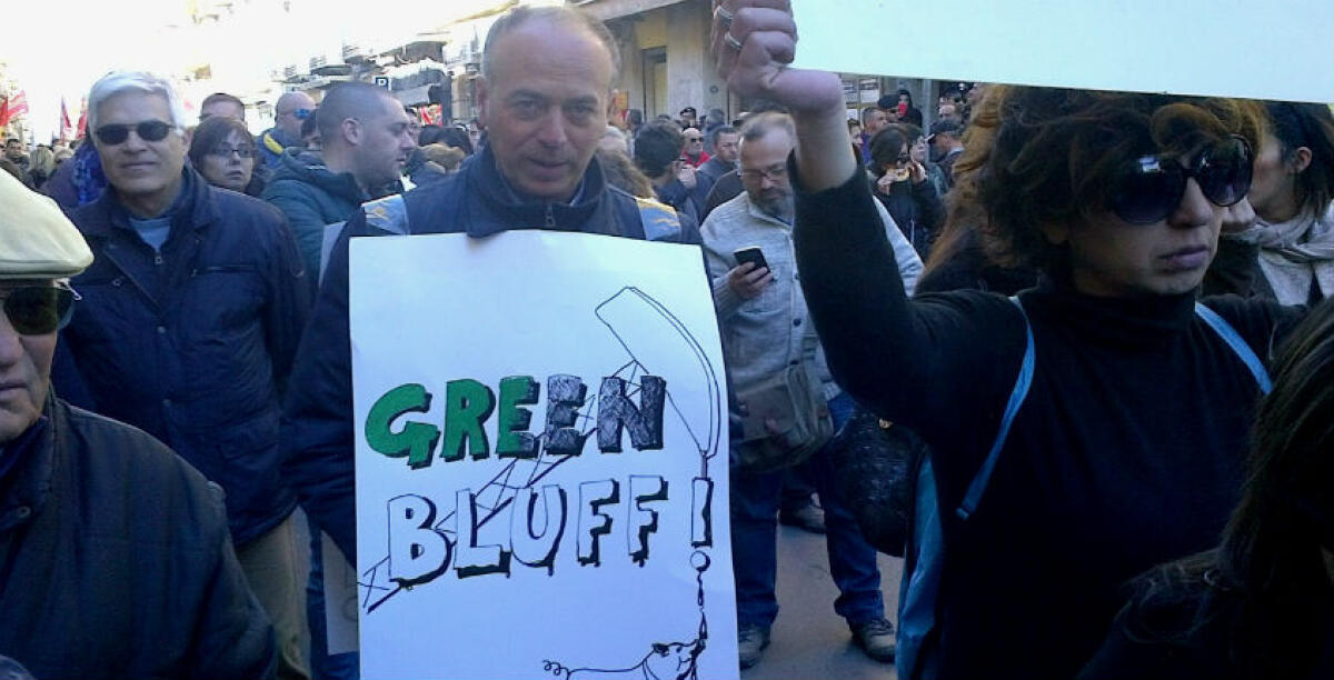 I grillini scaricano il piano Eni, "è un Green bluff!": parola d'ordine, bonifiche - 
