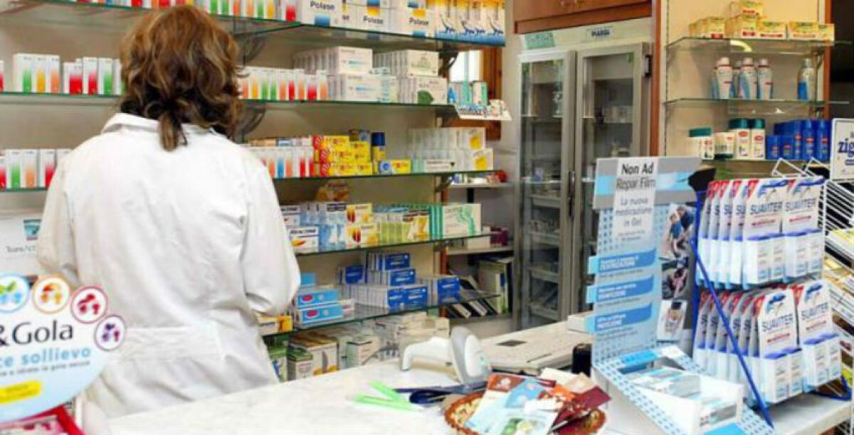 Farmaci off limits per le famiglie in difficoltà, spunta la farmacia sociale: "Prezzi ribassati" - 