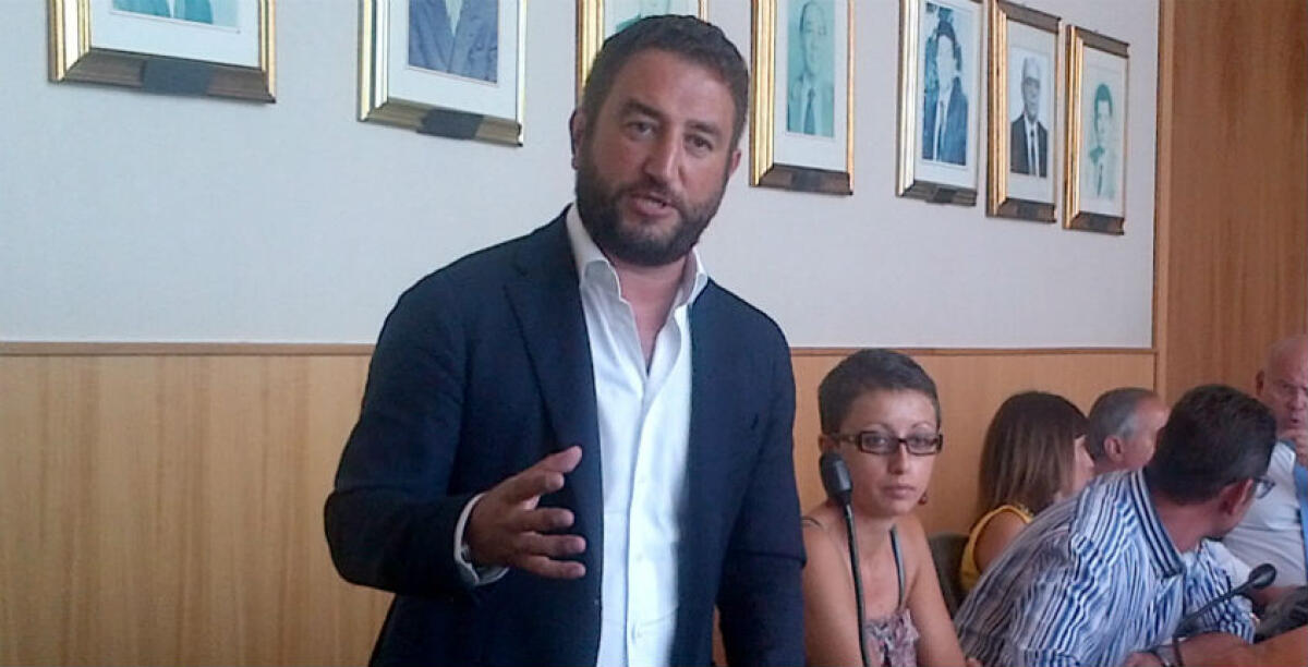 "Cancelleri si vergogni e chieda scusa ai gelesi", i vertici del Pd attaccano il deputato - 