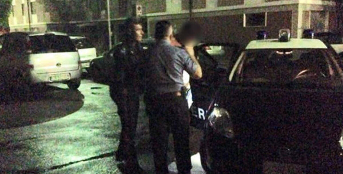 Provoca un ingorgo stradale e colpisce un carabiniere, dopo l'arresto patteggia la condanna - 