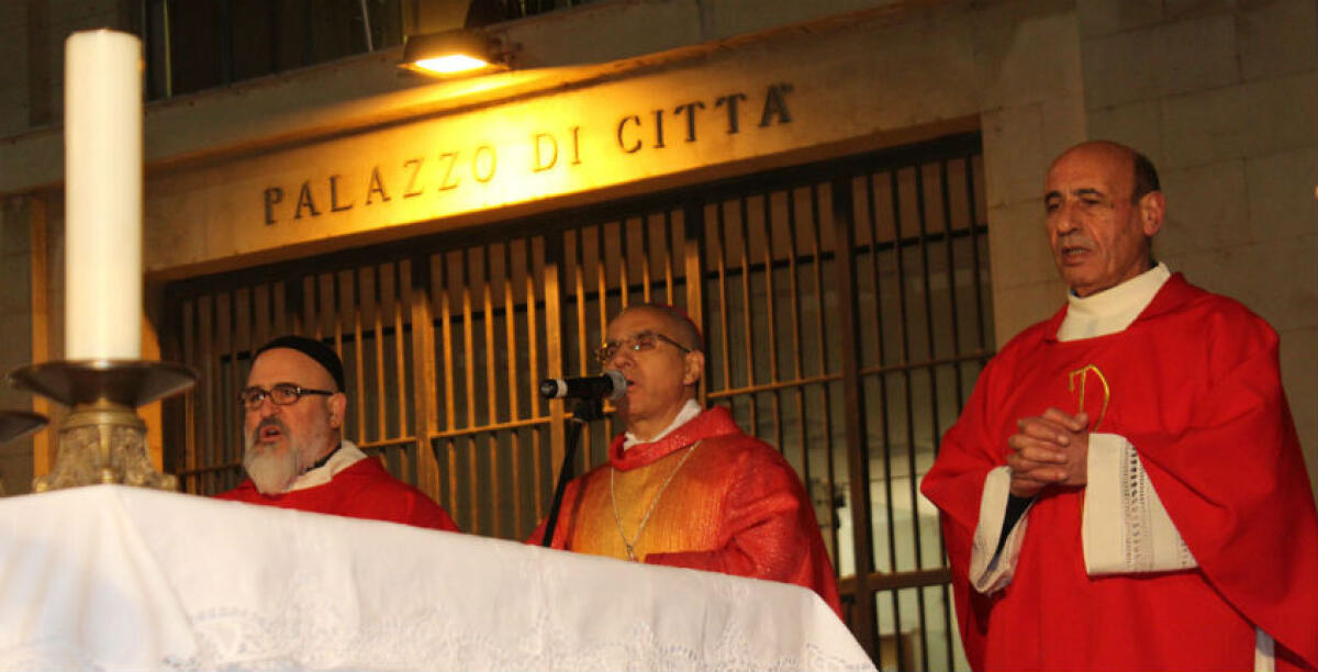 Vertenza Gela, chiese riunite in piazza San Francesco, il vescovo: No ai tornaconti personali - 