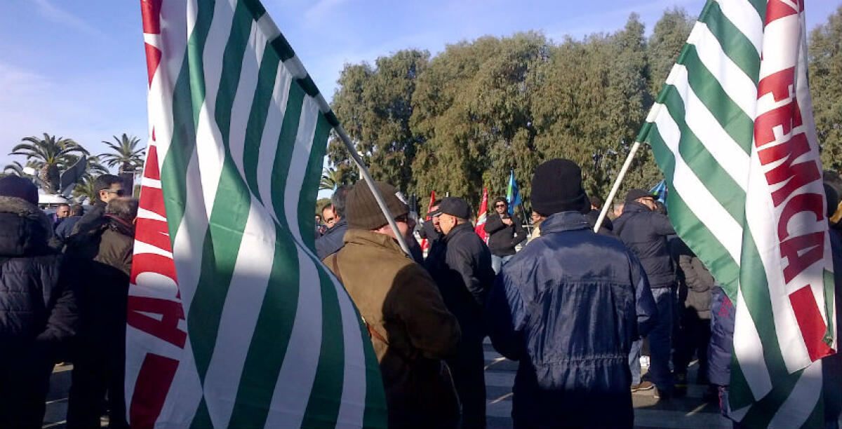 Il caso Eni, nuovo sciopero dei dipendenti del gruppo: il 19 febbraio sarà ancora produzione zero - 