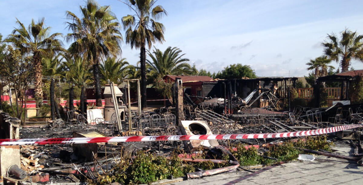 Rogo doloso al Tanguera, Satorini: non ci faremo intimorire, riapriamo subito - Uno degli attentati incendiari che distrusse la discoteca Tanguera